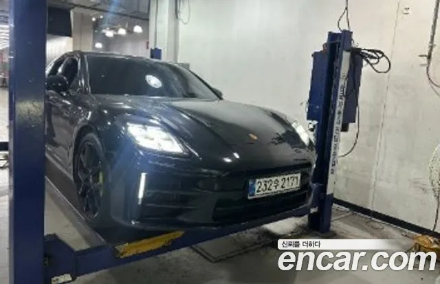 Porsche Panamera 2025 thumb 6