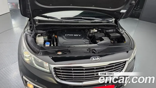Kia Carnival 2017 thumb 6