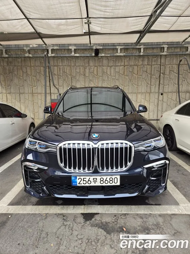 BMW X7 2021 thumb 12