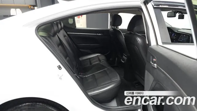 Hyundai Avante 2019 thumb 12