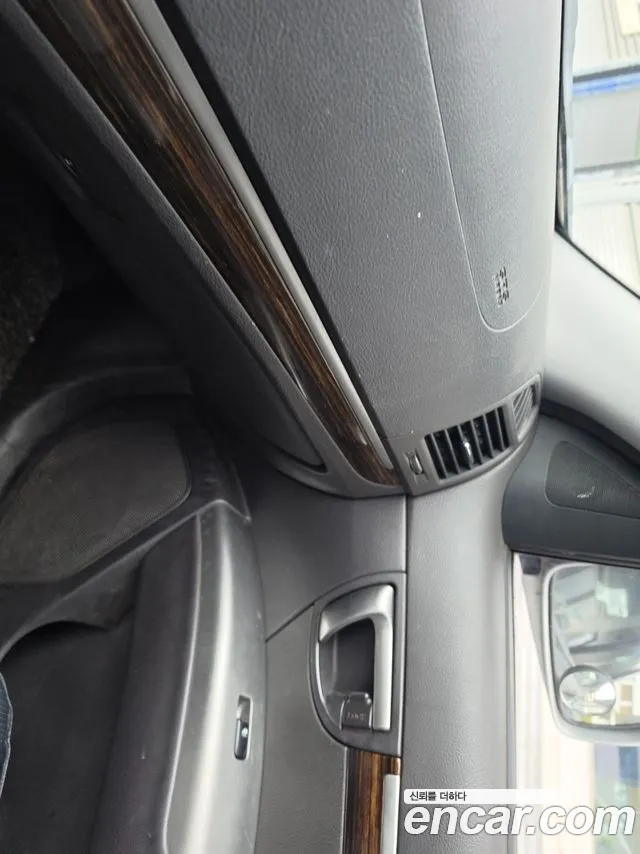 Hyundai Santa Fe 2009 thumb 6