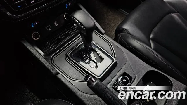 KG_Mobility_Ssangyong Rexton 2021 thumb 9