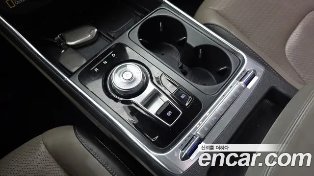 Kia Carnival 2024 thumb 9