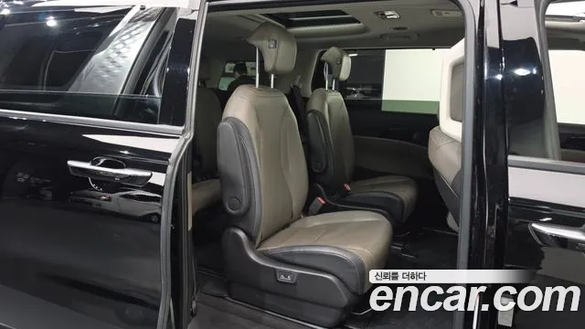 Kia Carnival 2024 thumb 12