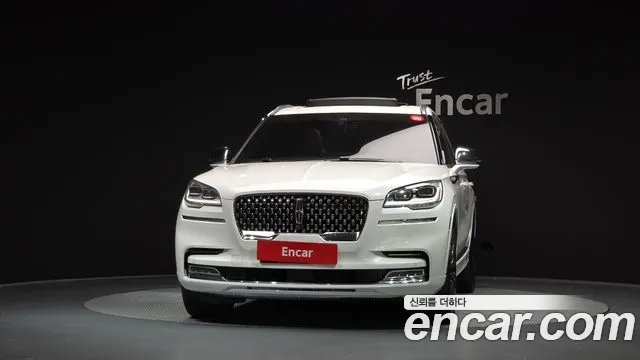 Lincoln Aviator 2022 thumb 3