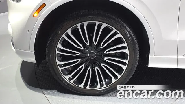 Lincoln Aviator 2022 thumb 5