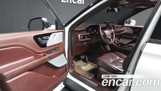 Lincoln Aviator 2022 thumb 10