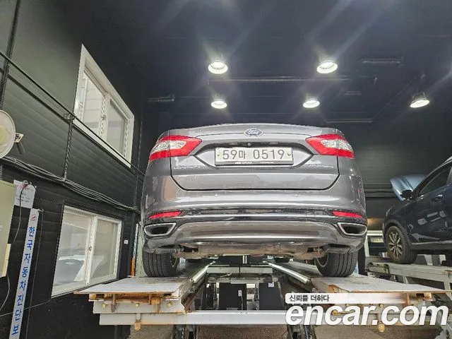 Ford Mondeo 2015 thumb 2