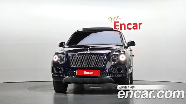 Bentley Bentayga 2018 thumb 3