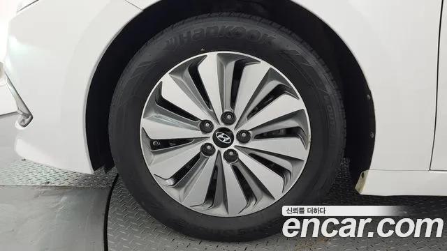 Hyundai Grandeur 2015 thumb 5
