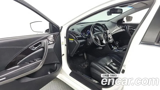 Hyundai Grandeur 2015 thumb 10