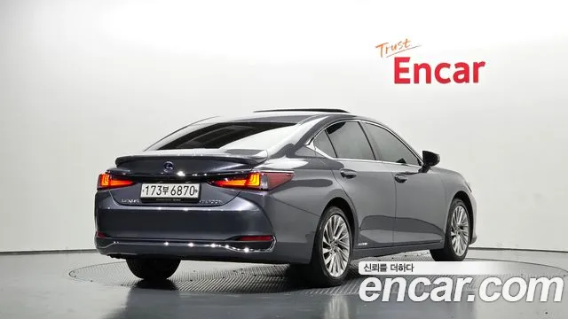 Lexus ES 2021 thumb 2