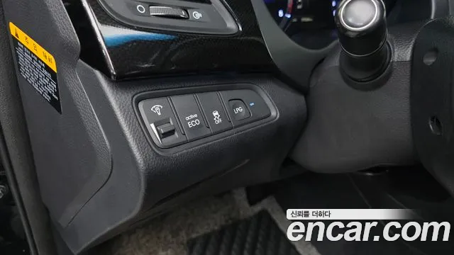 Hyundai Grandeur 2012 thumb 12
