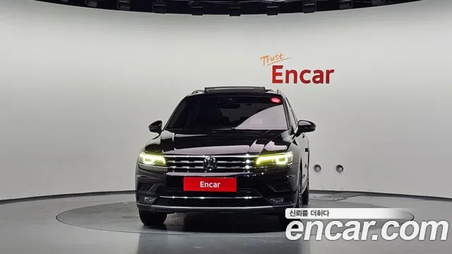Volkswagen Tiguan 2020 thumb 3