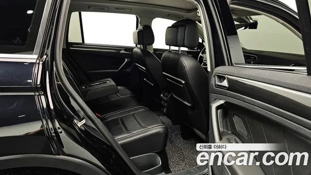 Volkswagen Tiguan 2020 thumb 12