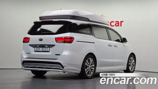 Kia Carnival 2016 thumb 2