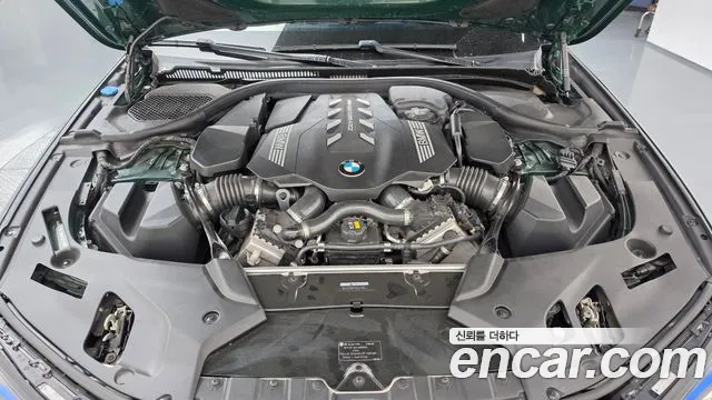 BMW 5-Series 2021 thumb 6