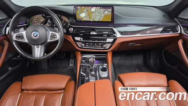 BMW 5-Series 2021 thumb 7