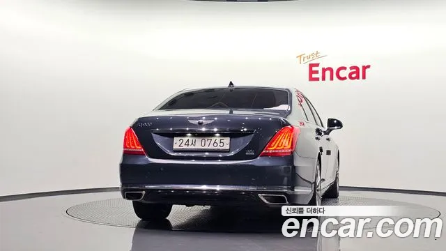 Genesis G90 2016 thumb 4