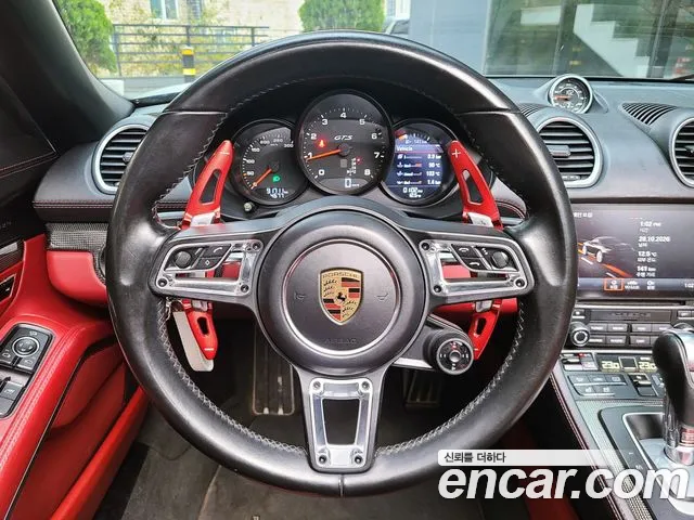 Porsche Cayman 2018 thumb 7
