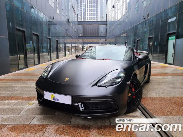 Porsche Cayman 2018 thumb 11