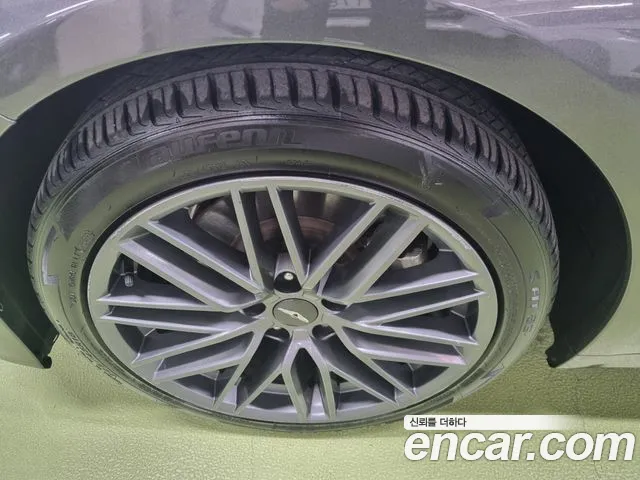 Genesis G70 2018 thumb 5
