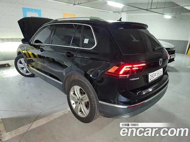 Volkswagen Tiguan 2020 thumb 2