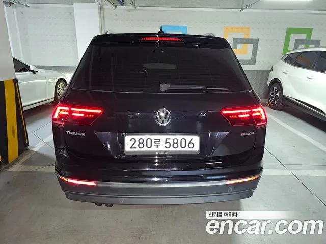 Volkswagen Tiguan 2020 thumb 4