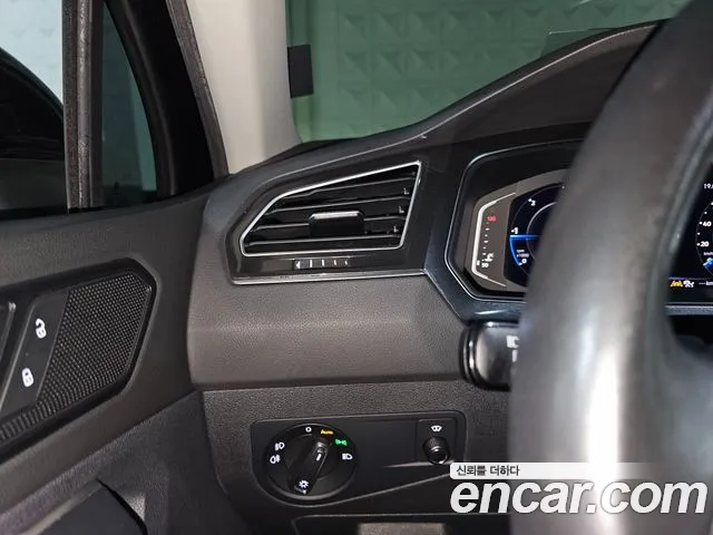 Volkswagen Tiguan 2020 thumb 8