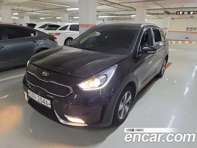 Kia Niro 2018 thumb 4