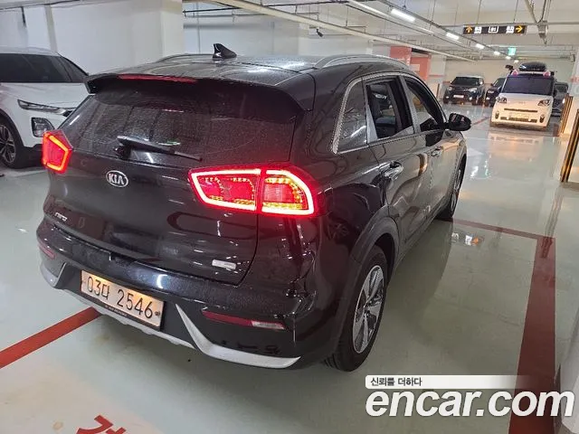 Kia Niro 2018 thumb 5