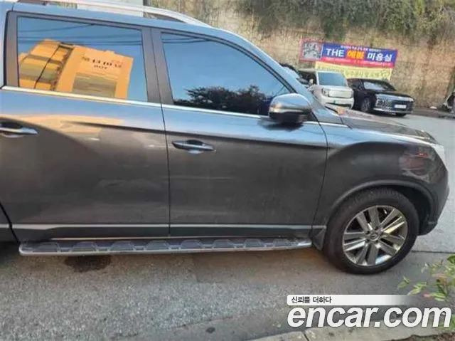 KG_Mobility_Ssangyong Rexton 2019 thumb 4