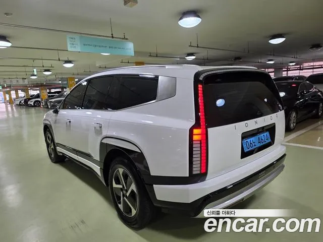 Hyundai IONIQ 9 2025 thumb 2