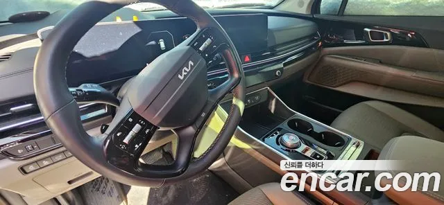 Kia Carnival 2024 thumb 2