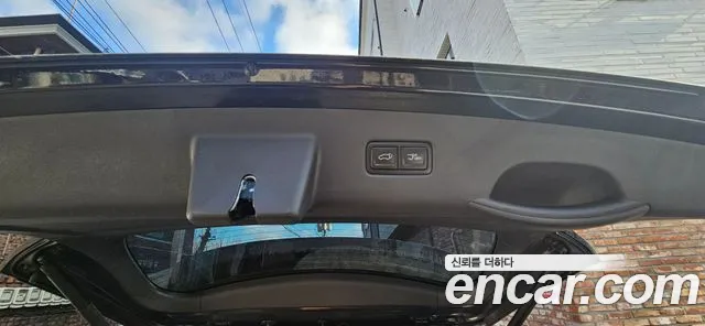 Kia Carnival 2024 thumb 3