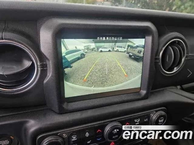 Jeep Wrangler 2021 thumb 9