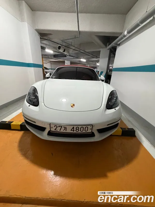 Porsche Cayman 2019 thumb 7