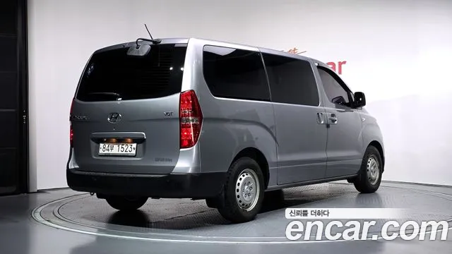 Hyundai Starex 2018 thumb 2