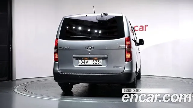 Hyundai Starex 2018 thumb 4