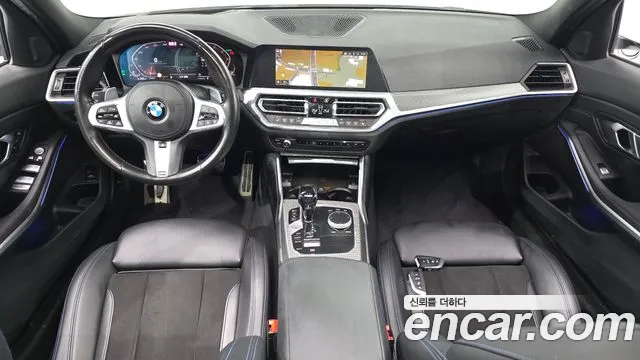 BMW 3-Series 2021 thumb 7