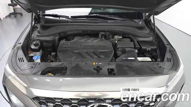 Hyundai Santa Fe 2018 thumb 6