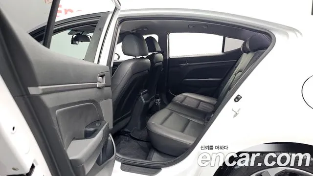 Hyundai Avante 2016 thumb 11