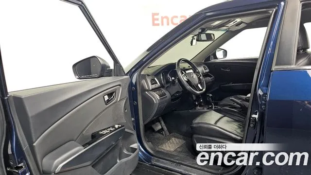 KG_Mobility_Ssangyong TIBOLI 2018 thumb 10