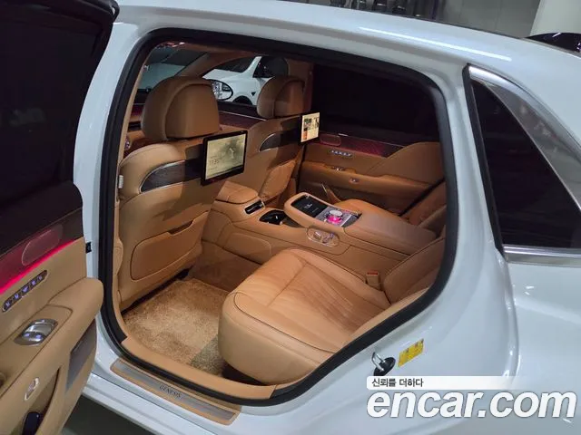 Genesis G90 2022 thumb 4
