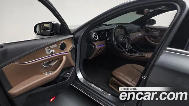 Mercedes-Benz E-Класс 2022 thumb 9