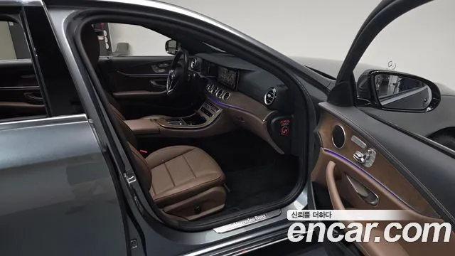 Mercedes-Benz E-Класс 2022 thumb 10