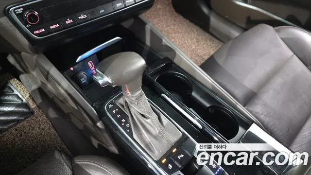 Kia K7 2016 thumb 9