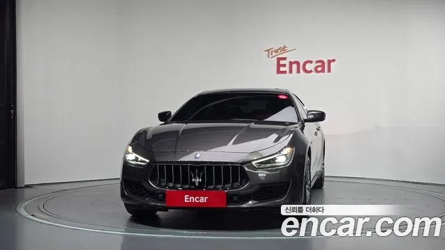 Maserati Ghibli 2018 thumb 3