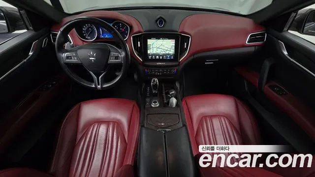 Maserati Ghibli 2018 thumb 7
