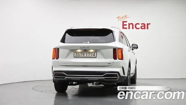 Kia Sorento 2023 thumb 4